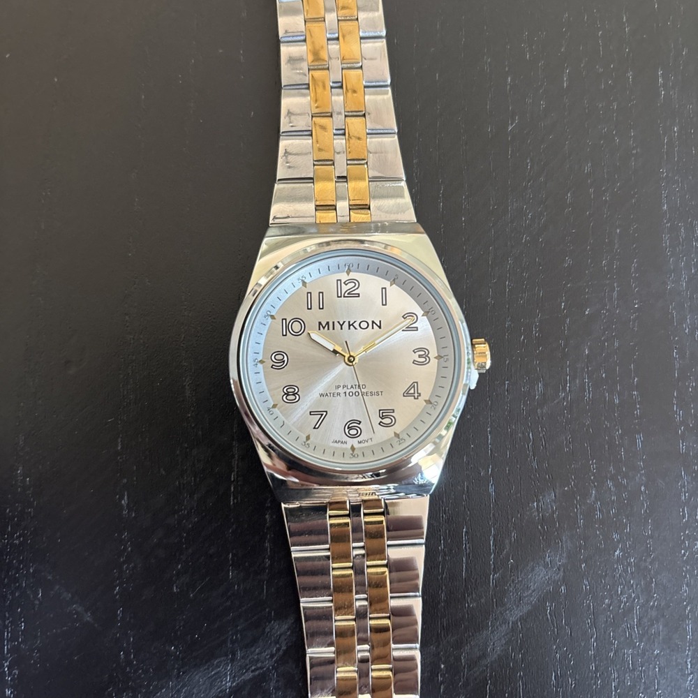 MIYKON Men Wristwatch Quartz Silver With Added Gold Brand New